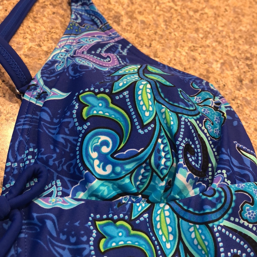 Beach Diva Malibu Flyaway Paisley Tankini Top Size 8 - Top Only - Picture 4 of 17